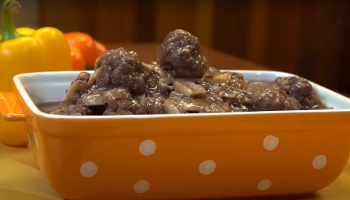 Albondigas en Salsa Oscura